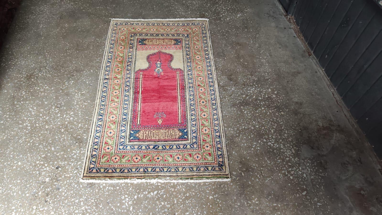 Anatolian Carpets 22