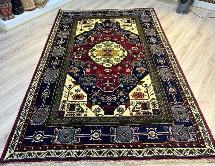 Anatolian Carpets 27